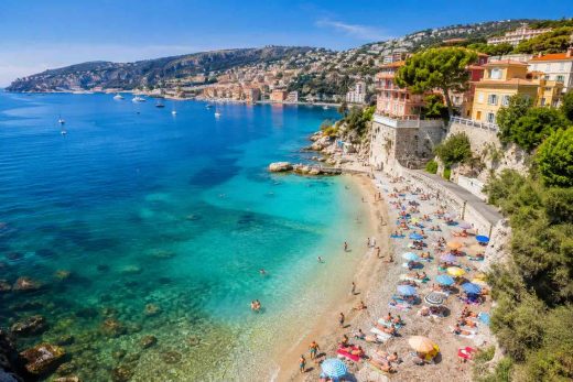 Plus belles plages autour de Nice : top 10 accessibles depuis le centre