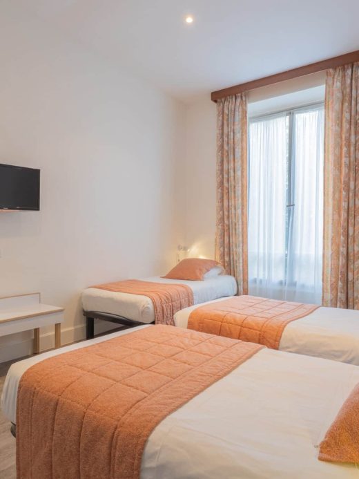 Chambre triple à Nice : 23 m² pour trois personnes au Busby